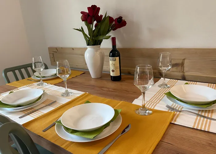 Casa Sally - E Montagna Дом отдыха Cresciasca